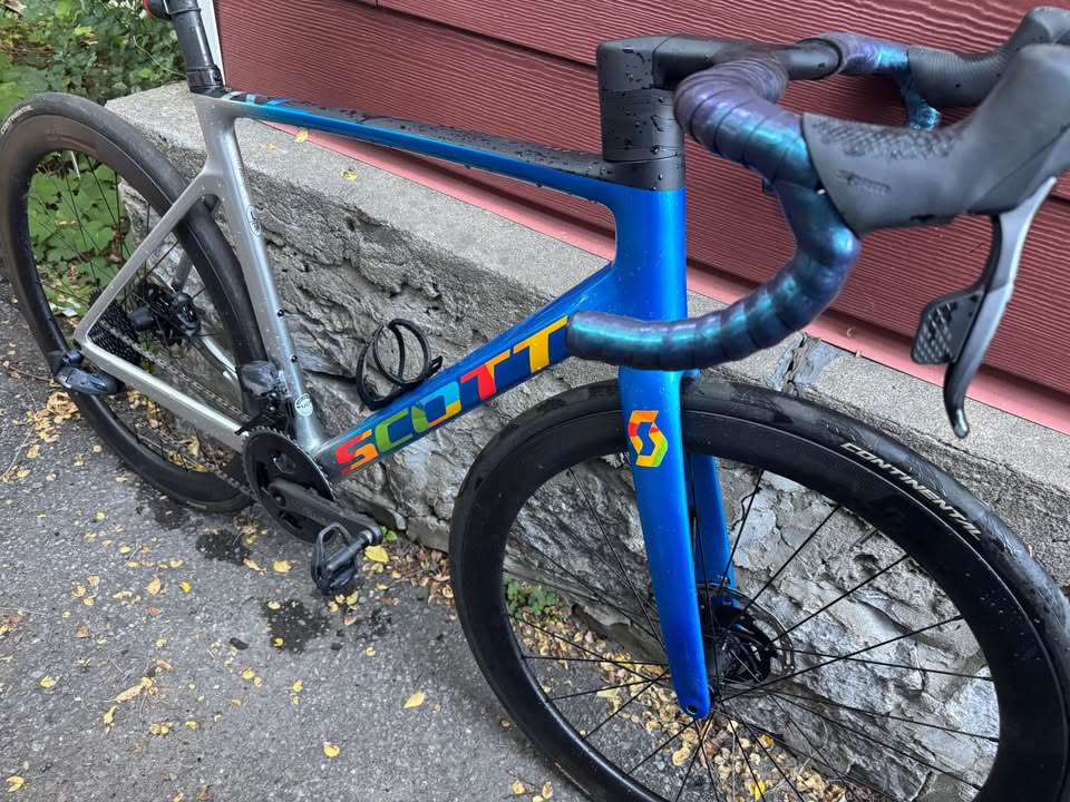 2021 Scott Addict RC photo 6