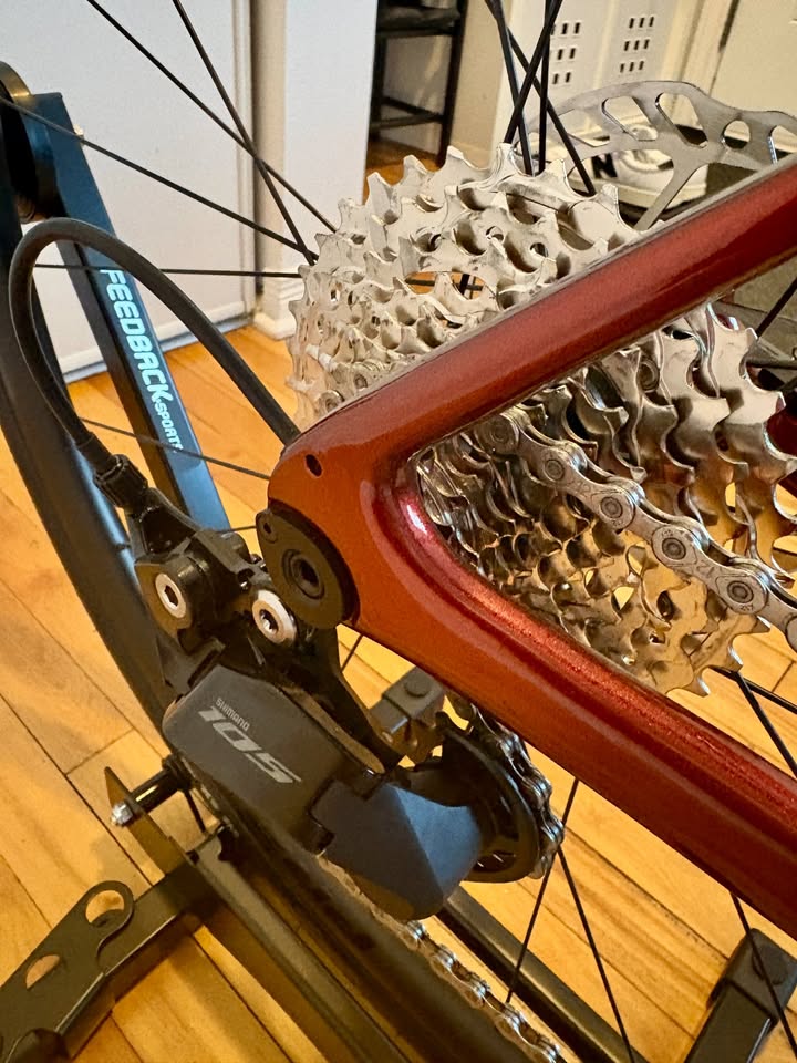 2026 Giant Defy Advanced 2 photo 3