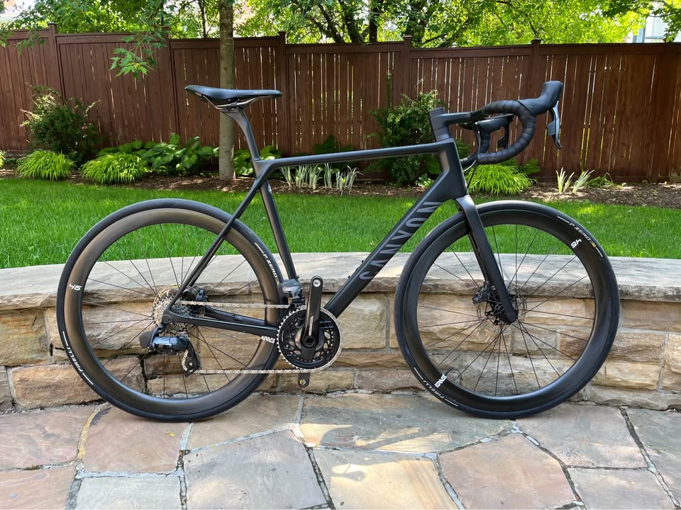 2022 Canyon Ultimate CF SLX