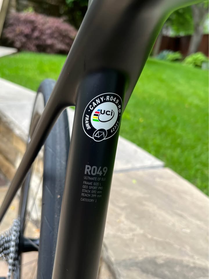 2022 Canyon Ultimate CF SLX photo 5