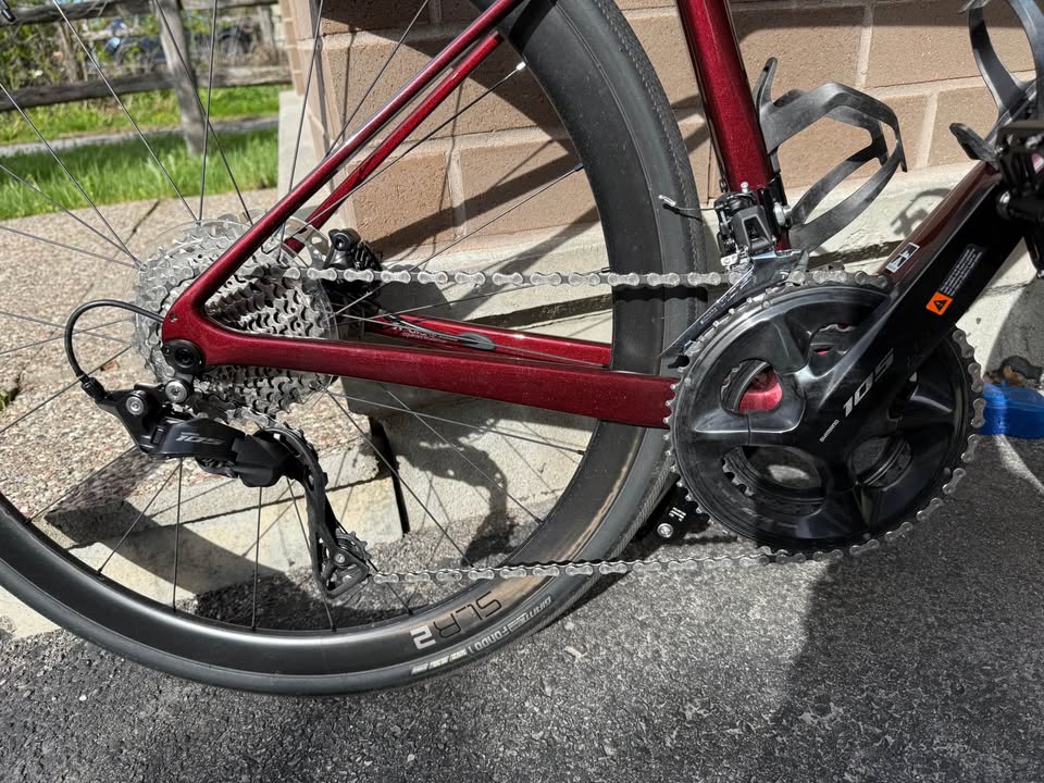 2024 Giant Defy Advanced 2 photo 2