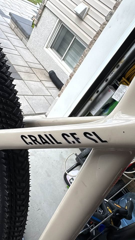 2018 Canyon Grail CF SL photo 2