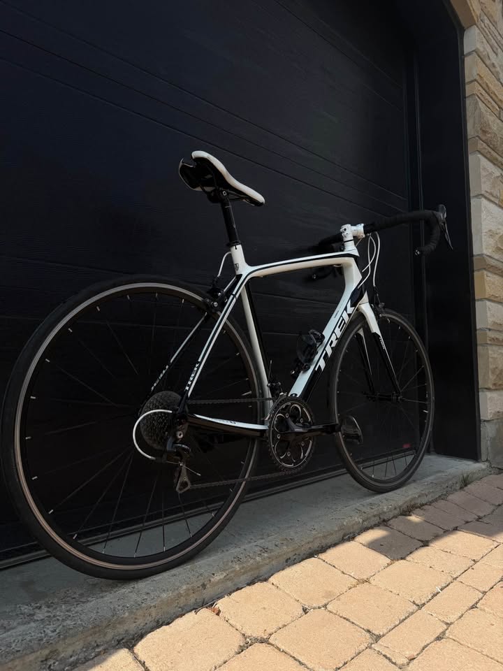 2021 Trek Trek photo 2