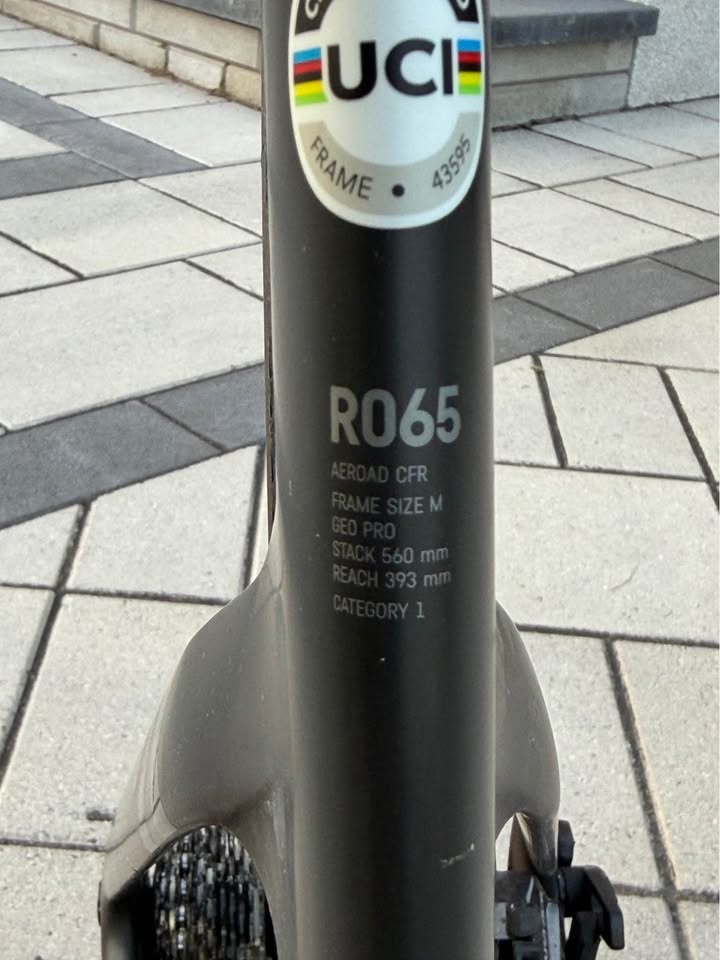 2022 Canyon Aeroad CFR photo 4