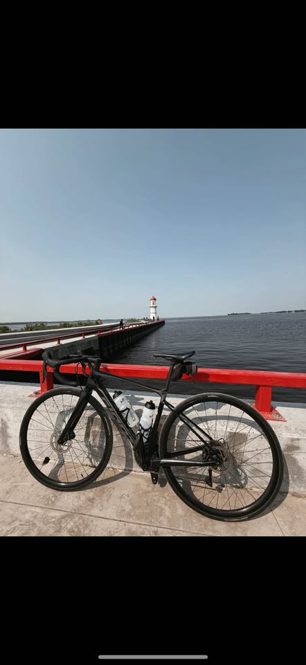 2021 Giant Defy Advanced 2 photo 2