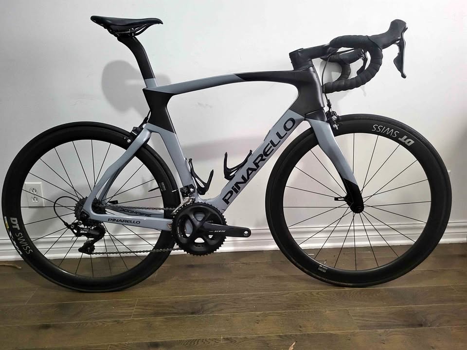 2022 Pinarello F12 (replica)