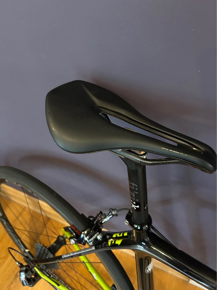 2022 Focus Izalco SL Team photo 6