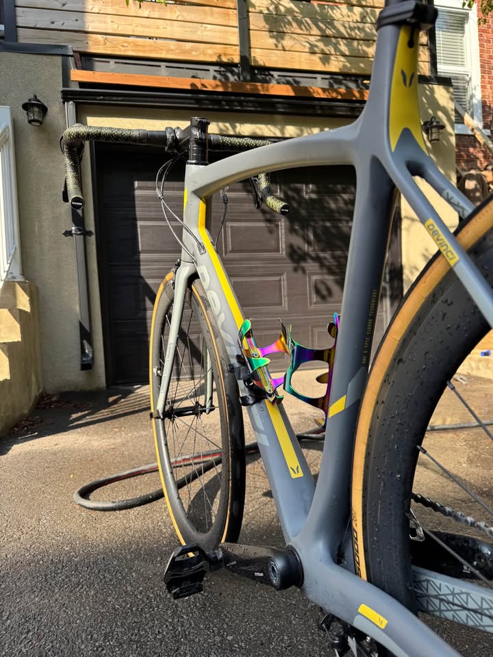 2024 Devinci Leo photo 6