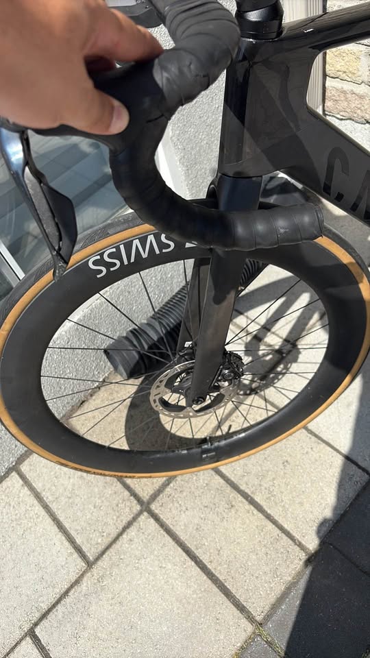 2022 Canyon Aeroad CFR photo 6