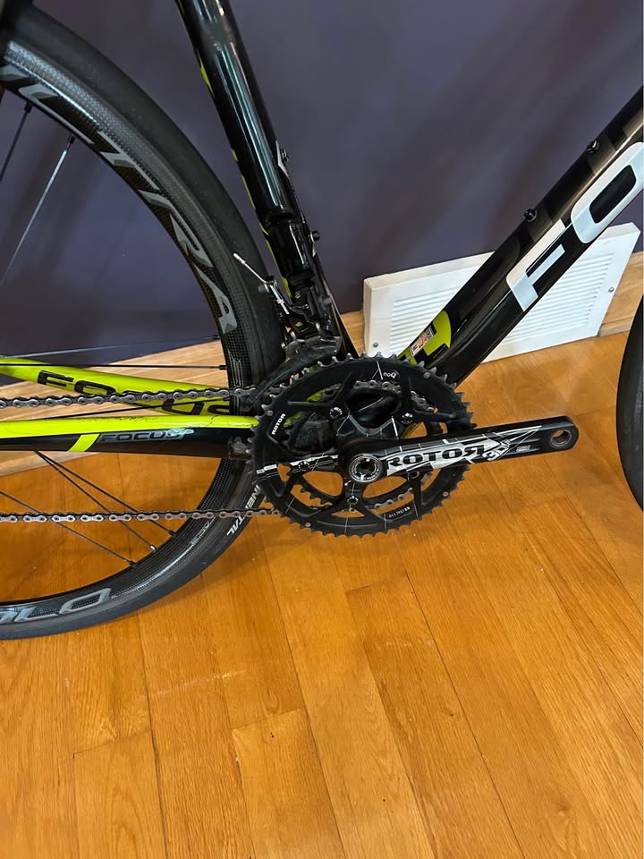 2022 Focus Izalco SL Team photo 5