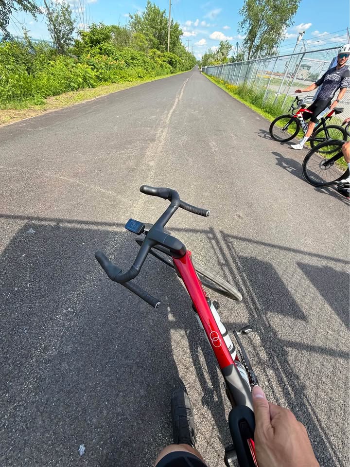 2022 Trek Madone SL6 Gen 8 photo 3