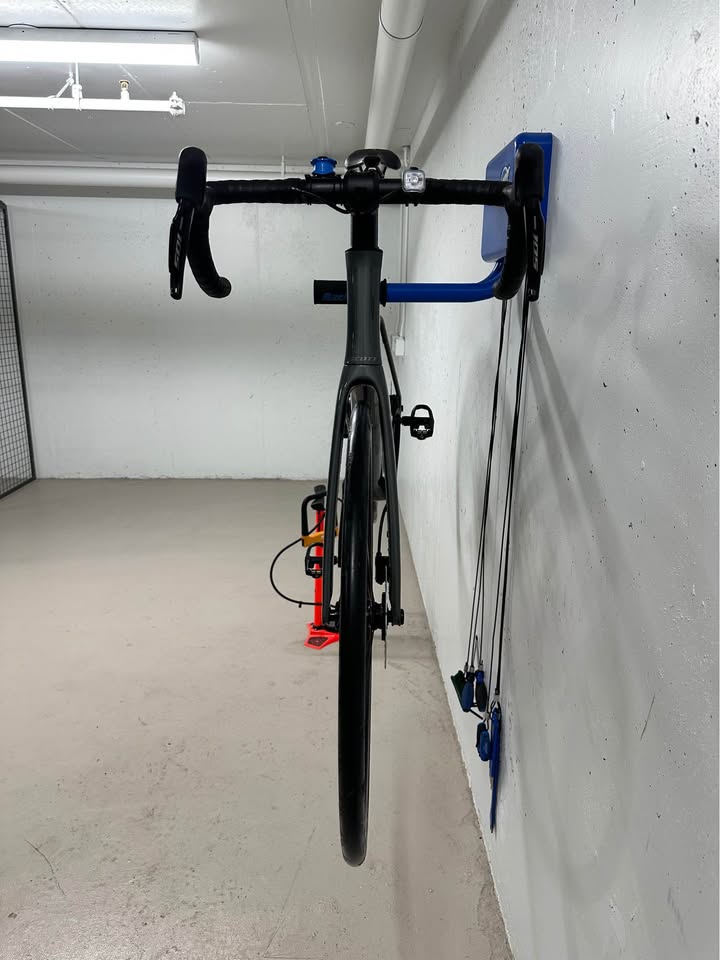 2020 Scott Addict photo 2