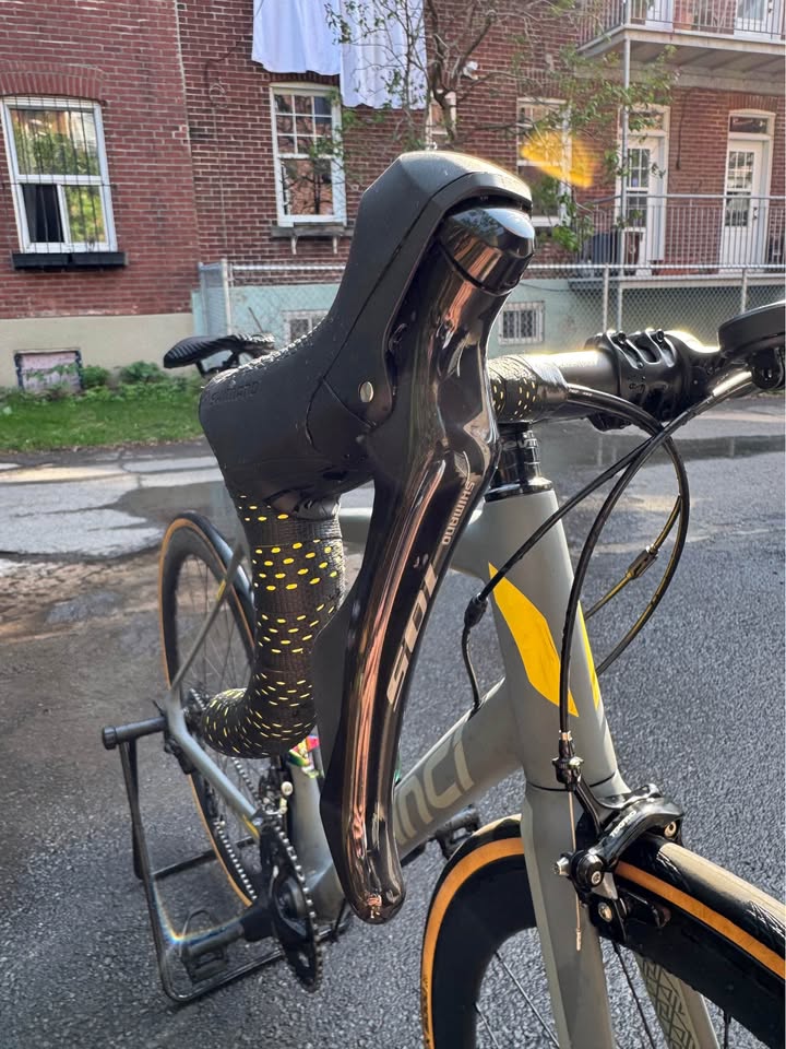 2024 Devinci Leo photo 3